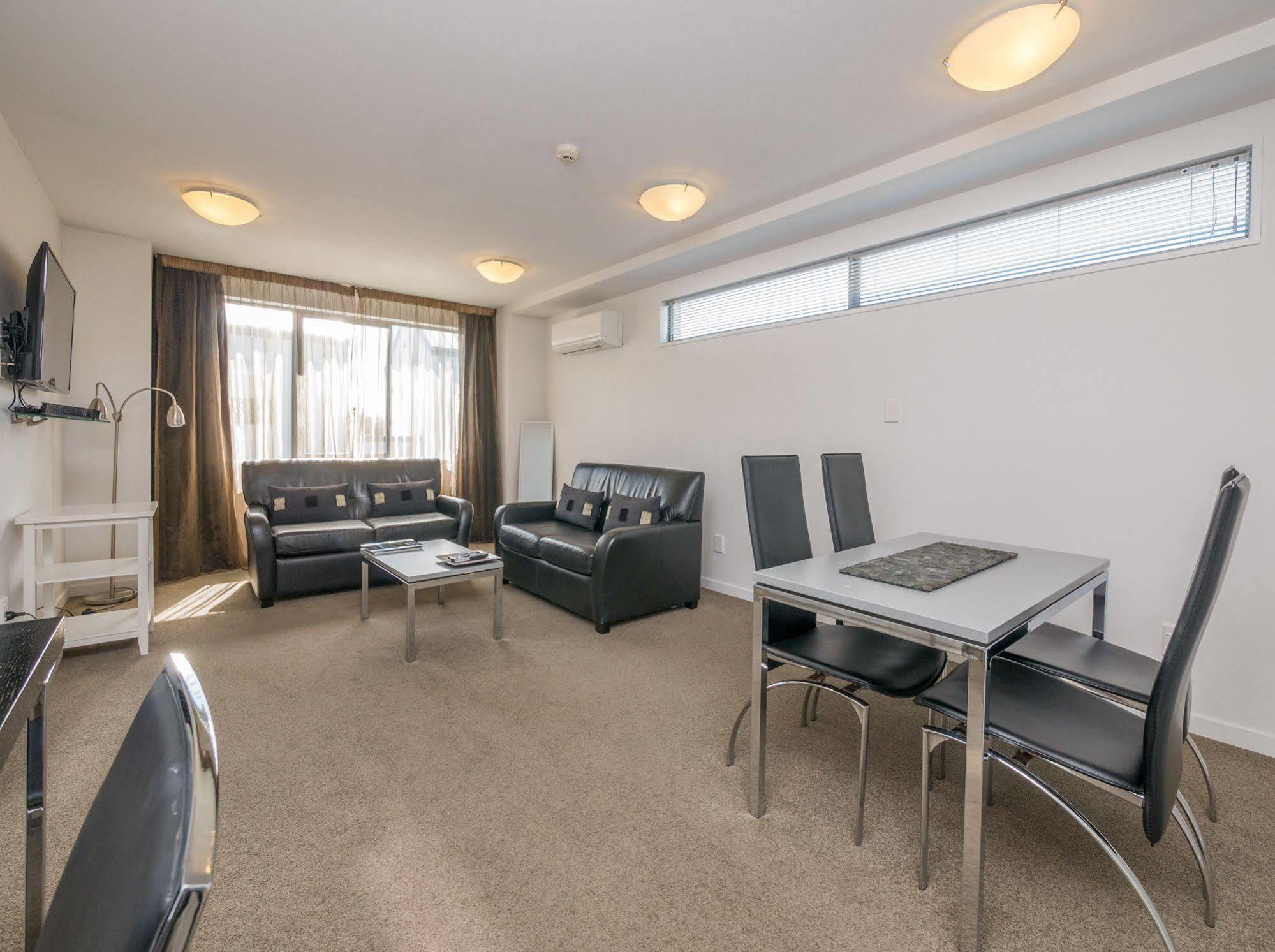 Bellano Motel Suites Christchurch Ngoại thất bức ảnh A typical apartment at the hotel